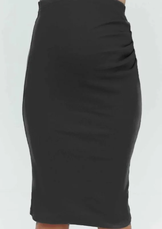 Ribbed Maternity Skirt In Black